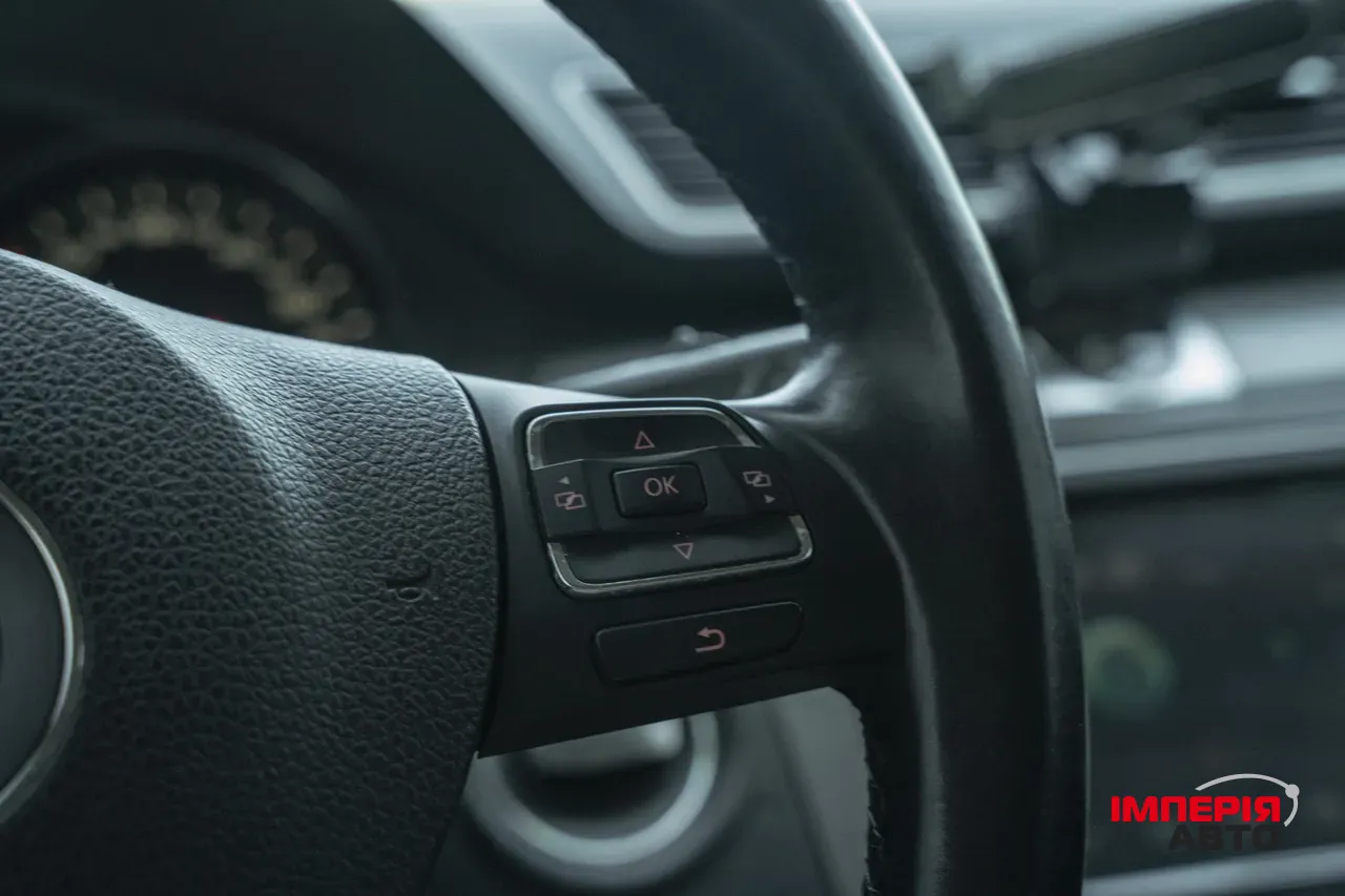 Volkswagen Passat - фото 19