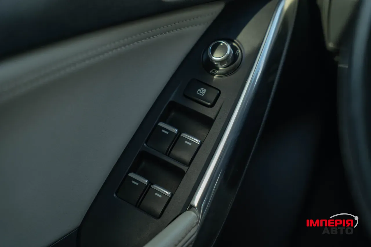 Mazda 6 - фото 16