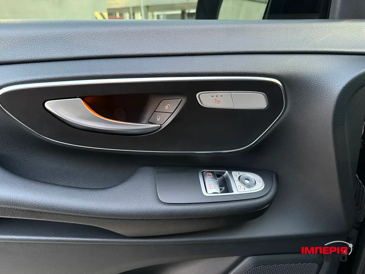 Mercedes-Benz V-Класс - фото 30