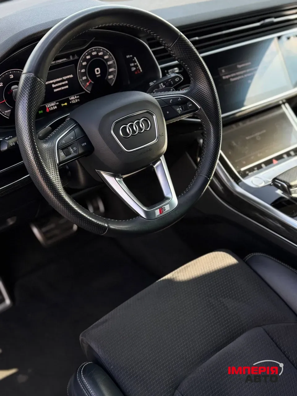 Audi Q8 - фото 9