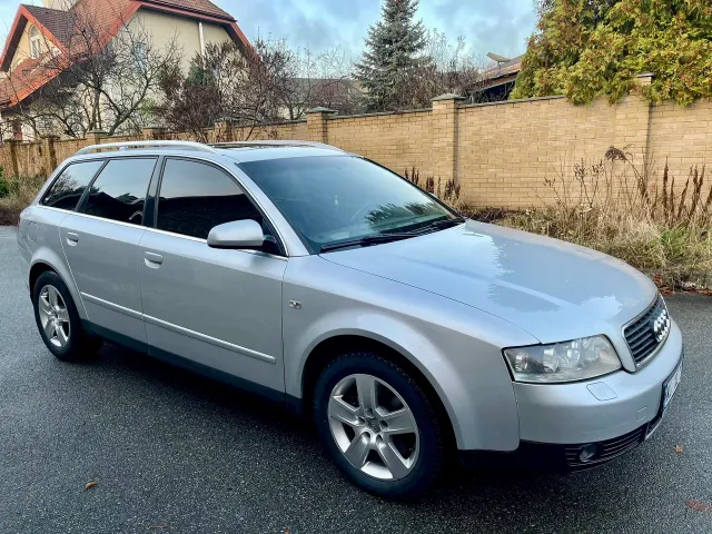 Audi A4 - фото 3