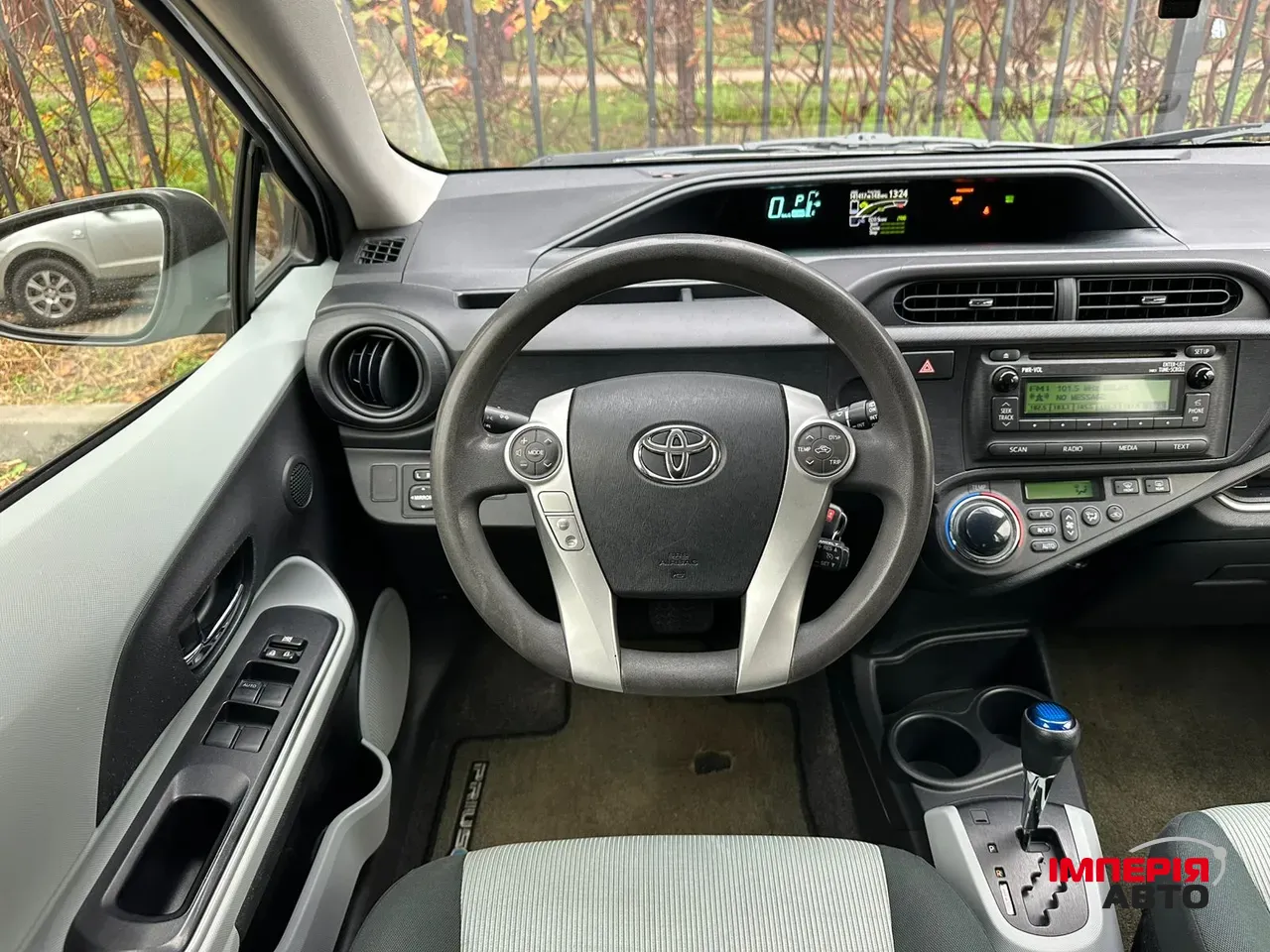 Toyota Prius c - фото 35