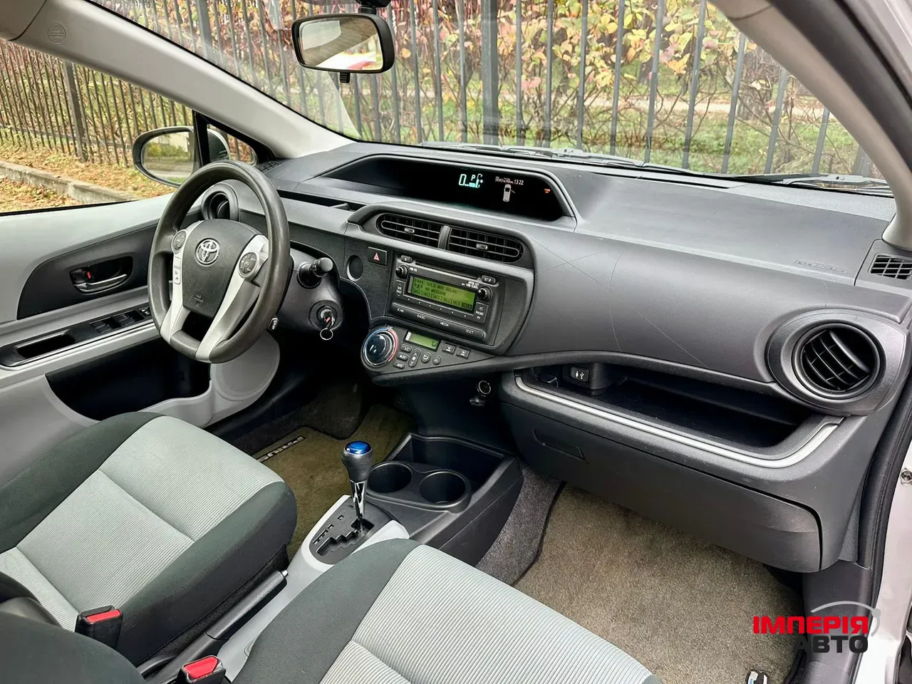 Toyota Prius c - фото 28