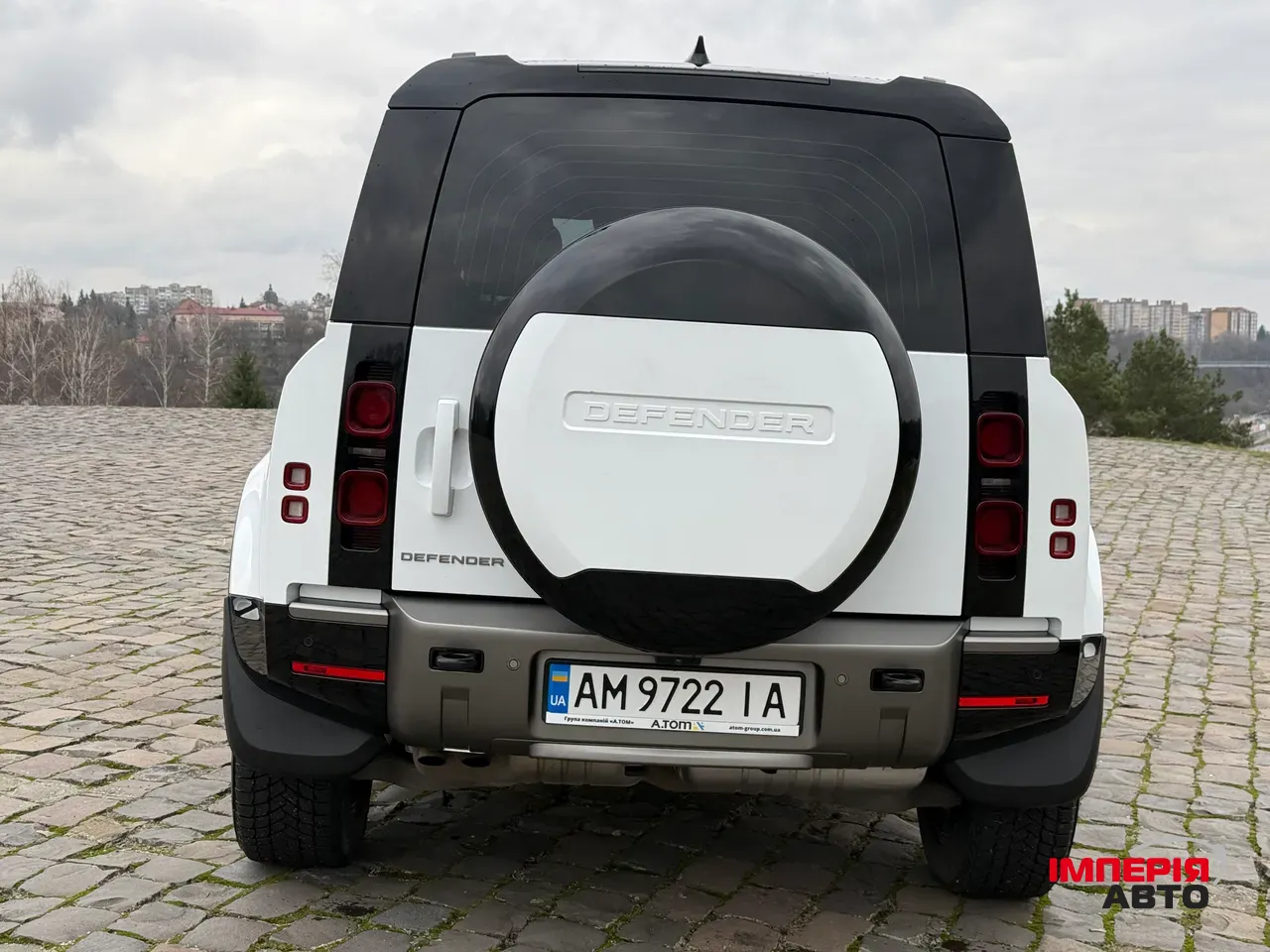 Land Rover Defender - фото 11