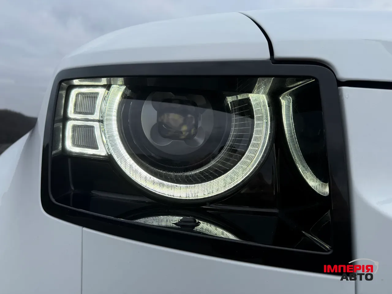 Land Rover Defender - фото 18