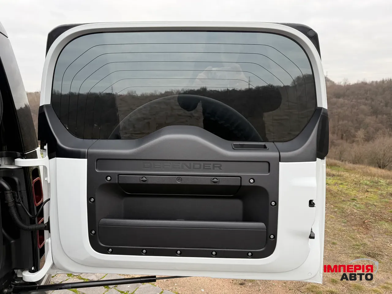 Land Rover Defender - фото 39