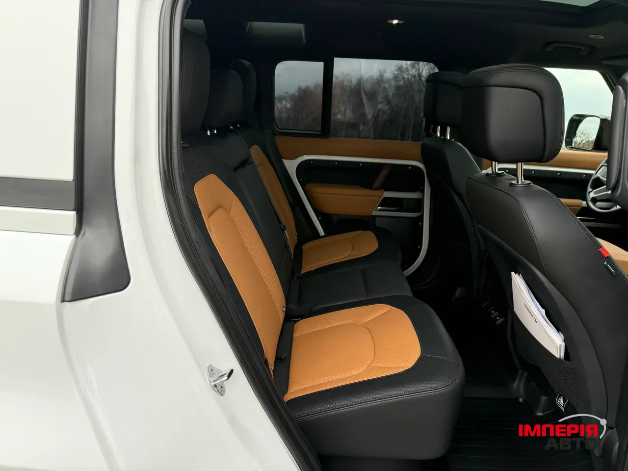 Land Rover Defender - фото 35