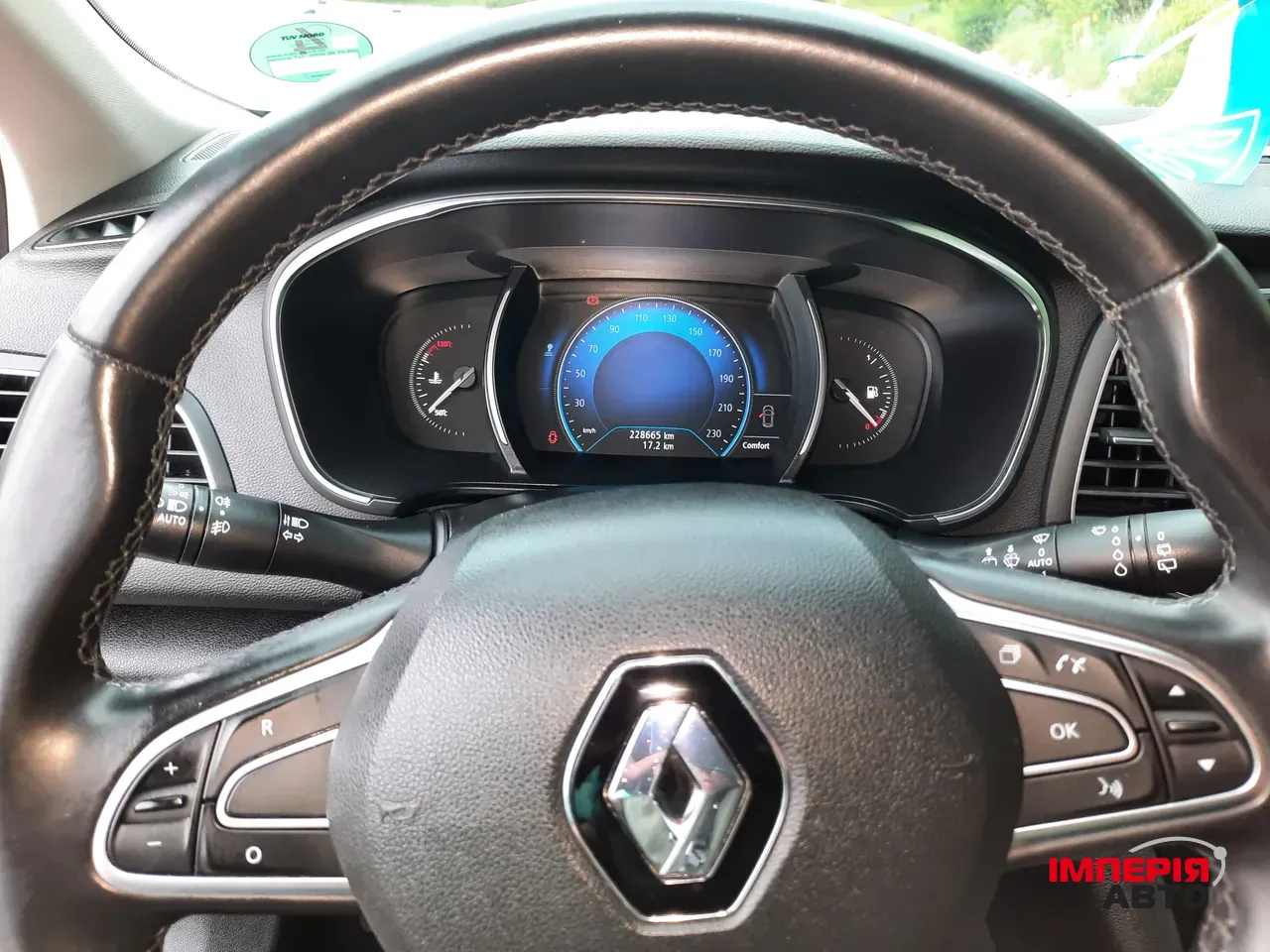 Renault Megane - фото 18