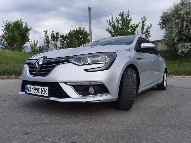 Renault Megane - фото 3