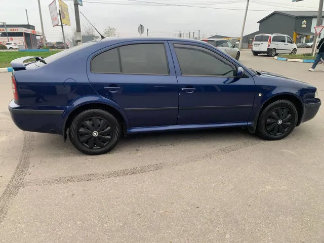 Skoda Octavia - фото 3