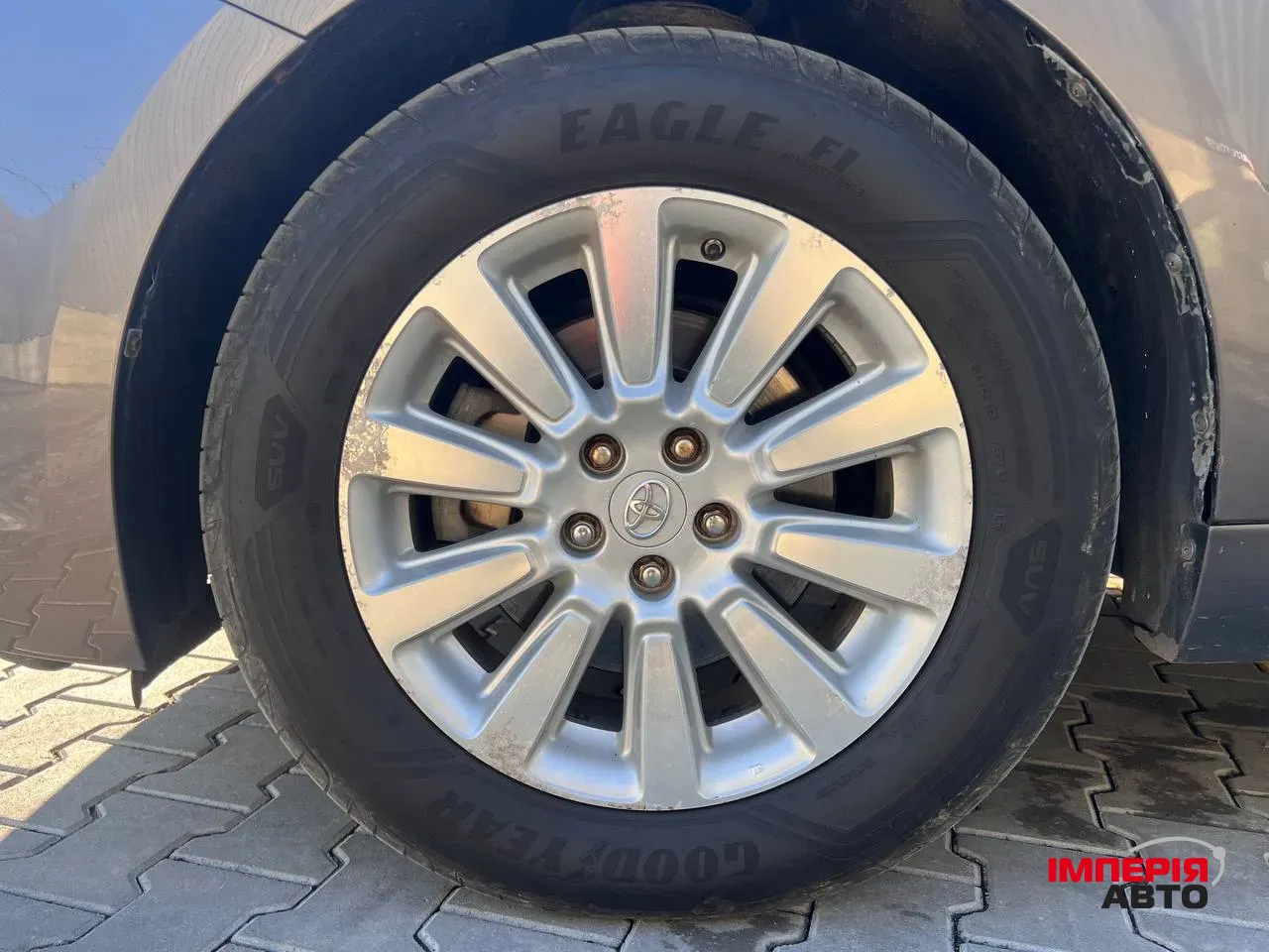 Toyota Sienna - фото 9