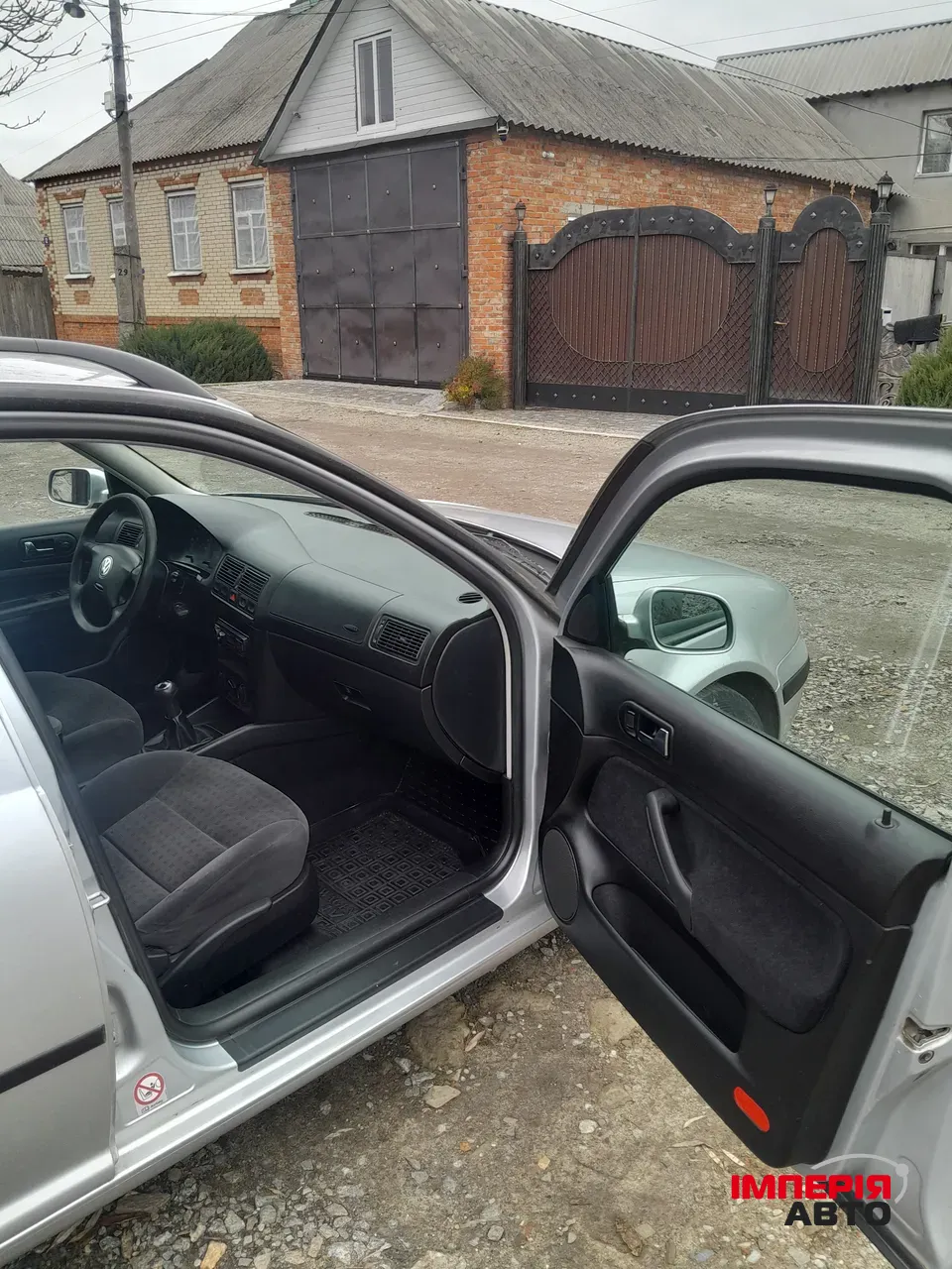 Volkswagen Golf - фото 8