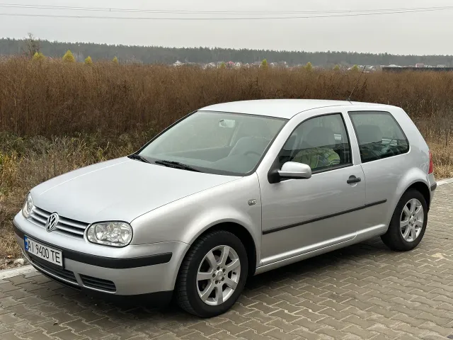 Volkswagen Golf - фото 1