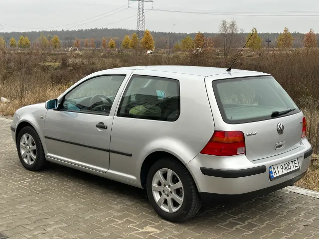Volkswagen Golf - фото 2