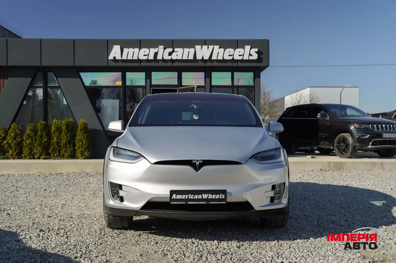 Tesla Model X - фото 2