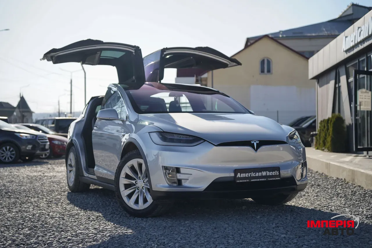 Tesla Model X - фото 4