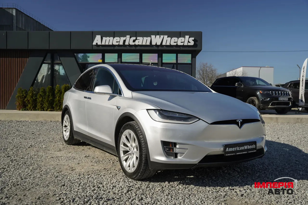 Tesla Model X - фото 3
