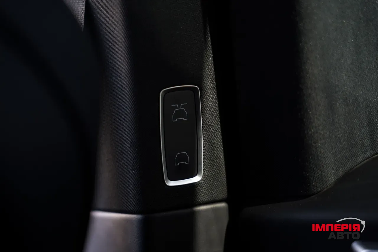 Tesla Model X - фото 29