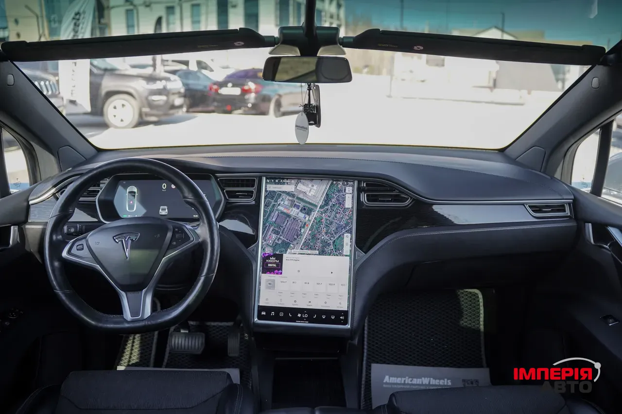 Tesla Model X - фото 19