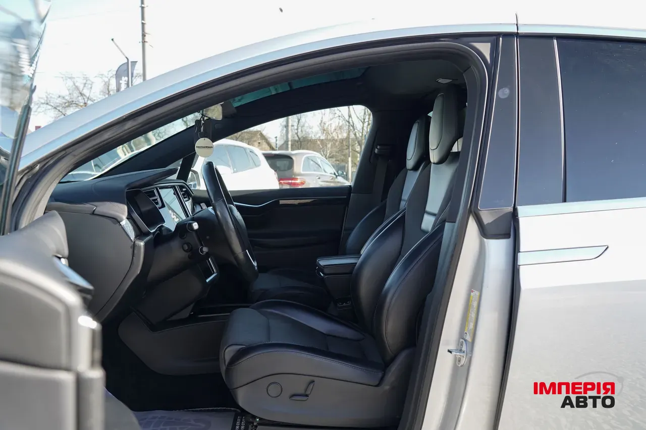 Tesla Model X - фото 14