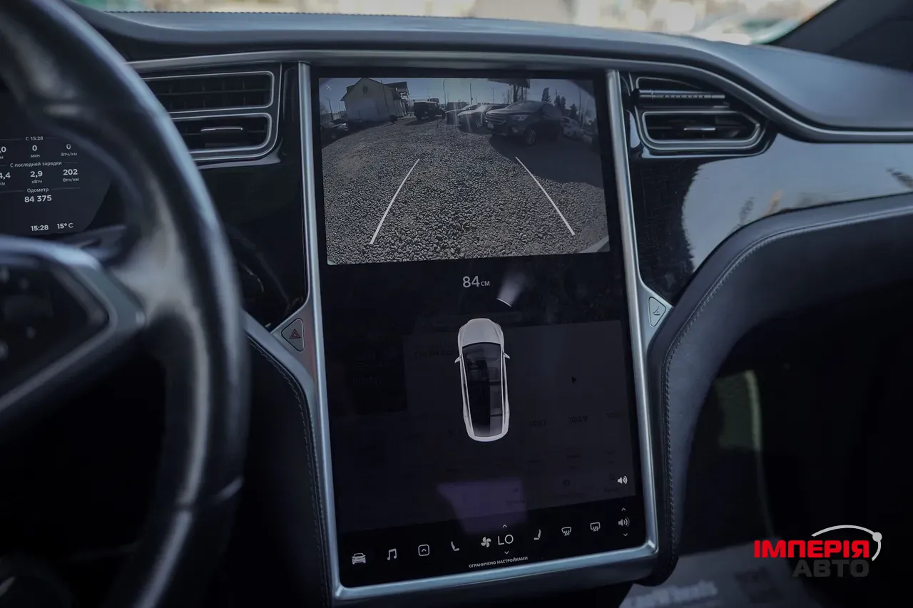 Tesla Model X - фото 22