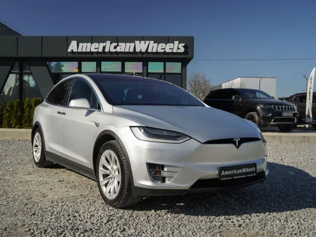 Tesla Model X - фото 3