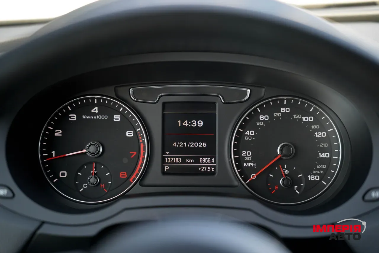 Audi Q3 - фото 23