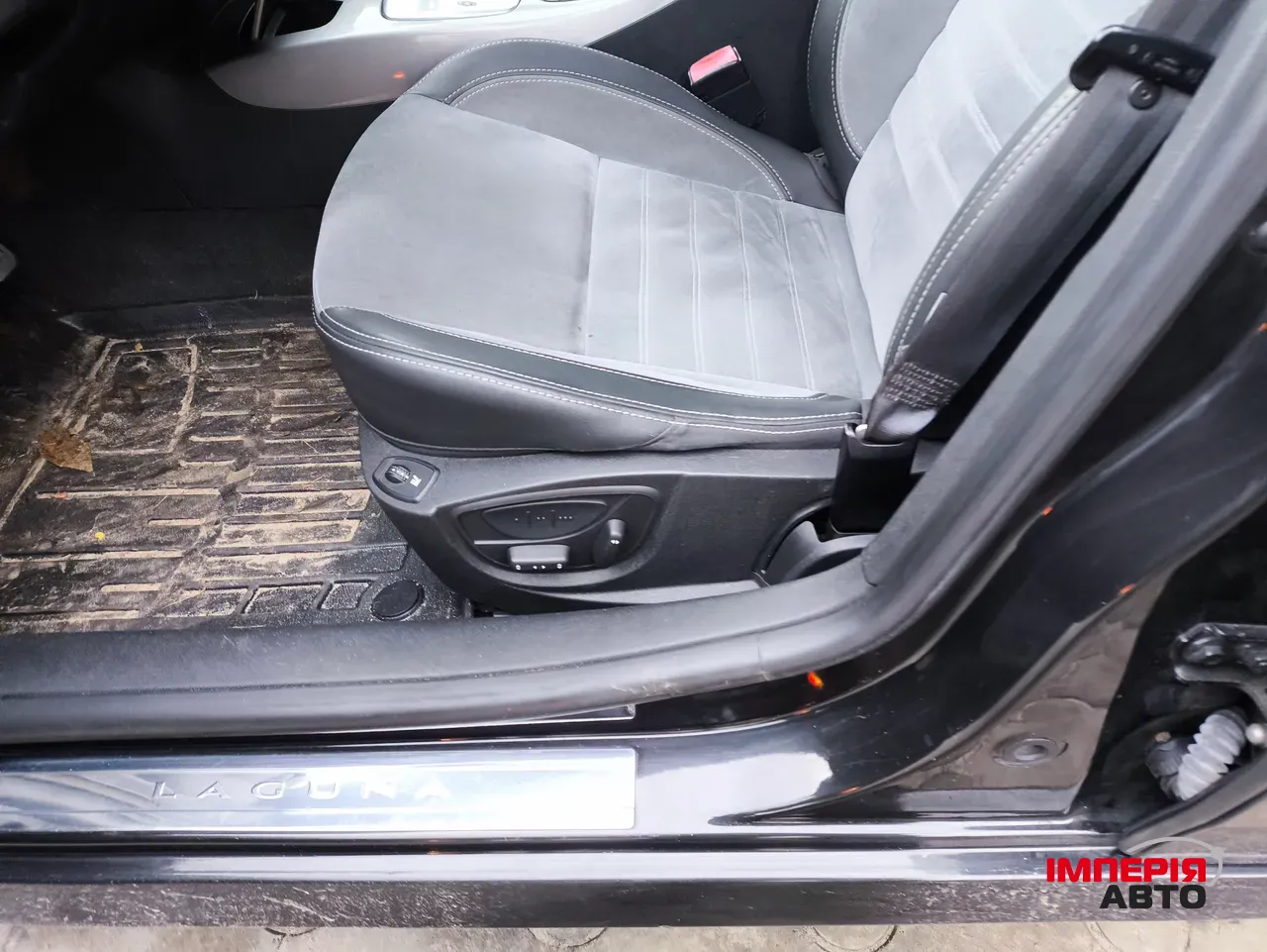 Renault Laguna - фото 9