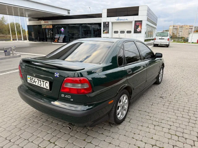 Volvo S40 - фото 5