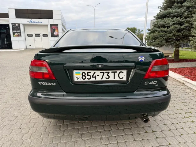 Volvo S40 - фото 4