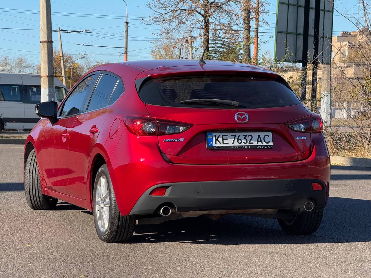 Mazda 3 - фото 11