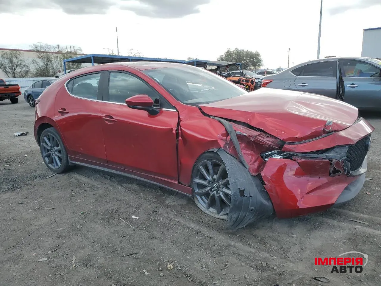 Mazda 3 - фото 5