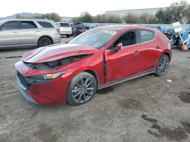 Mazda 3 - фото 1