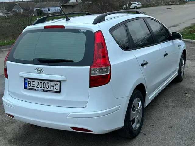 Hyundai i30 - фото 3