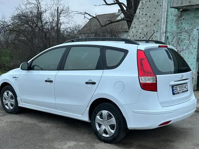 Hyundai i30 - фото 2