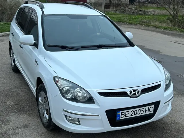 Hyundai i30 - фото 5
