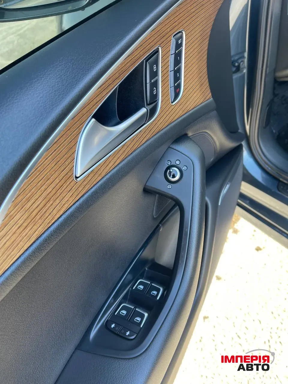 Audi A6 - фото 5