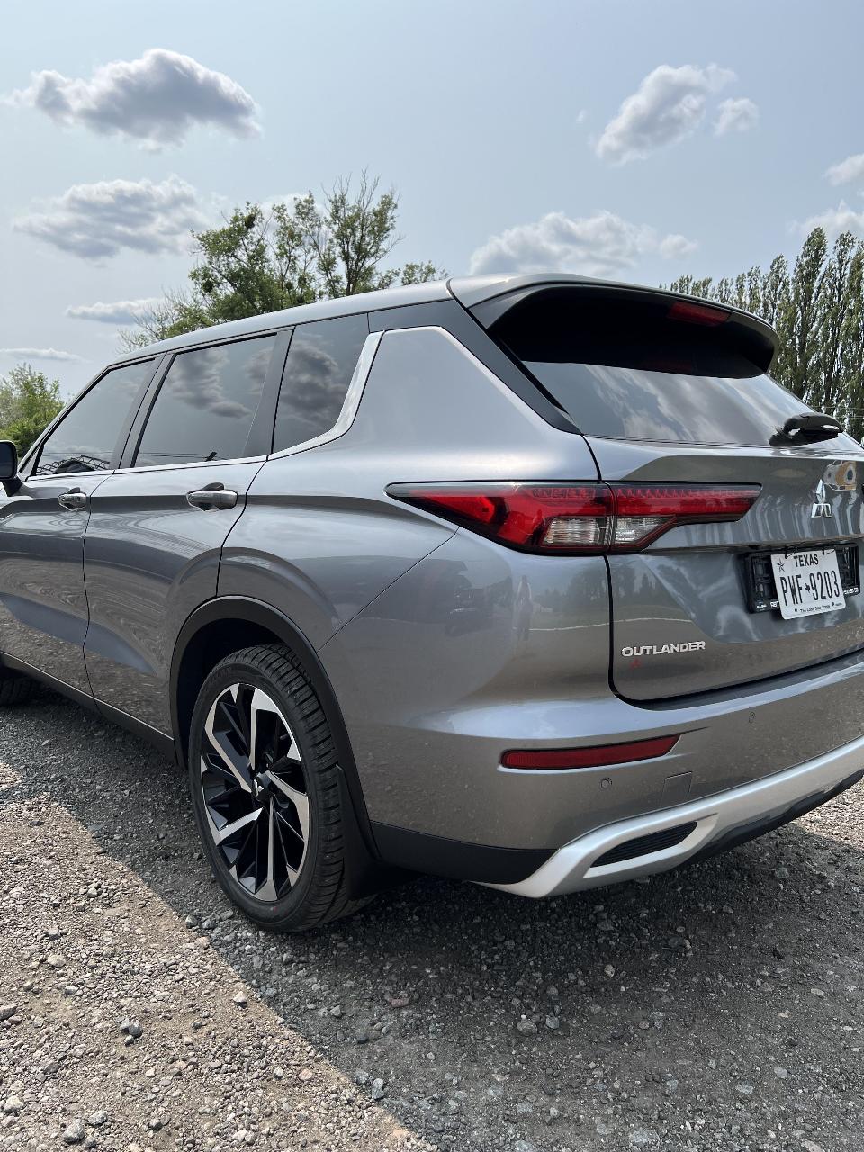 Mitsubishi Outlander - фото 4