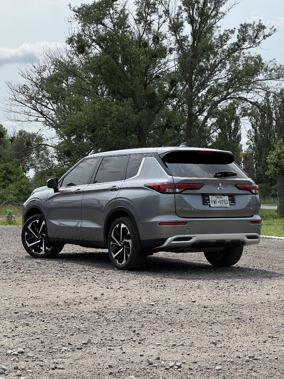 Mitsubishi Outlander - фото 5