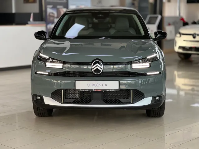 Citroen C4 - фото 1