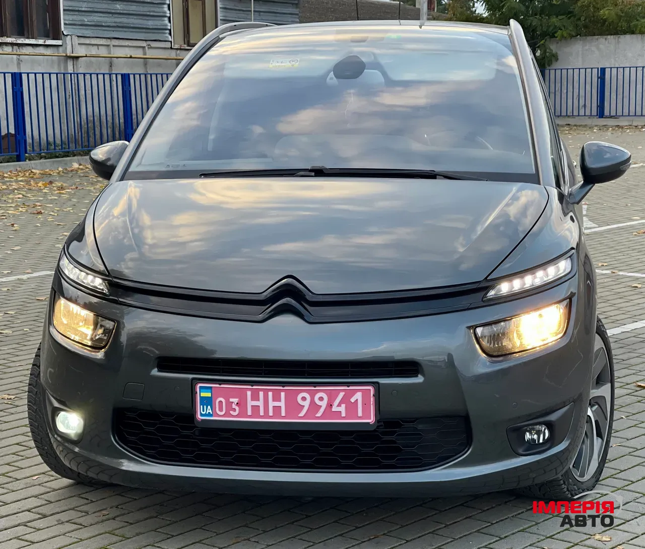 Citroen C4 Picasso - фото 3