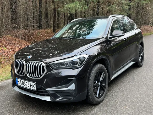 BMW X1 - фото 1