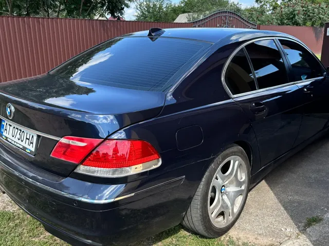 BMW 7 серії - фото 4