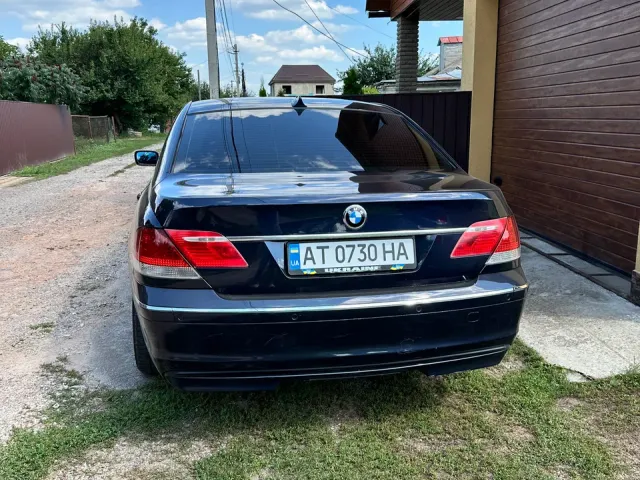 BMW 7 серії - фото 3