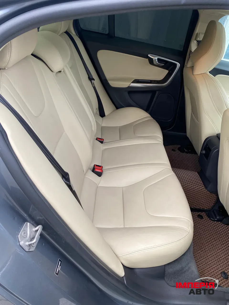 Volvo S60 - фото 26