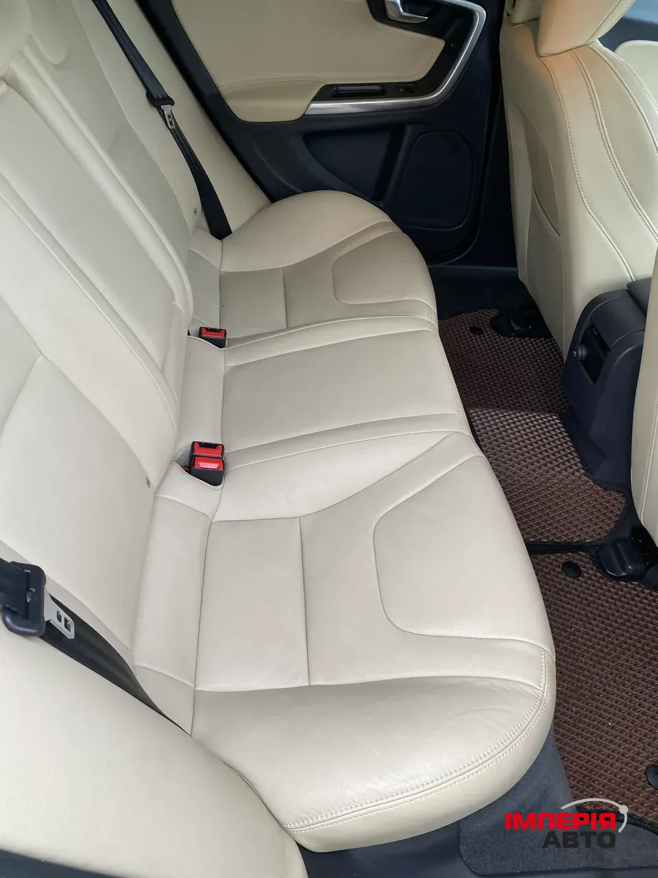 Volvo S60 - фото 25