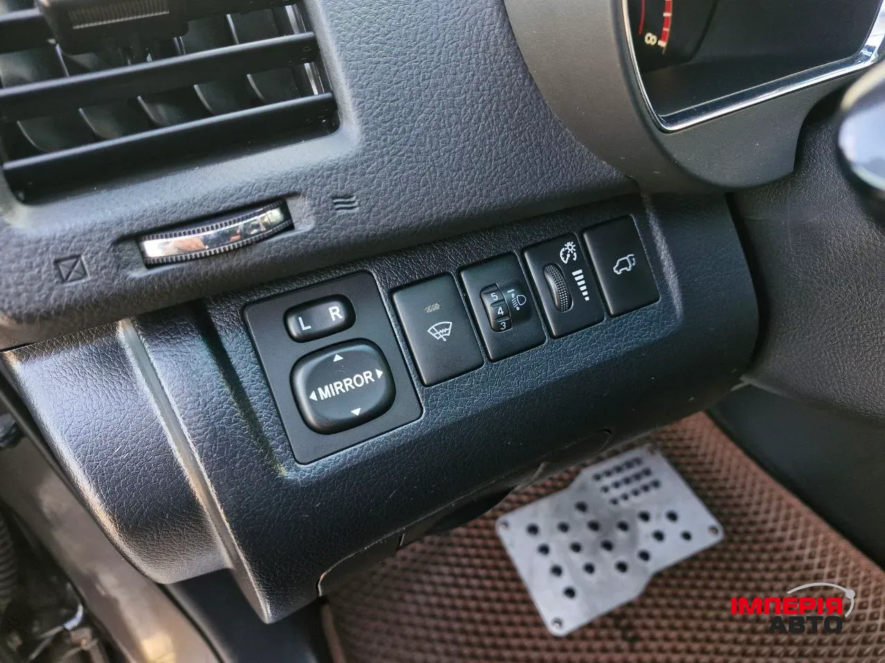 Toyota Highlander - фото 12