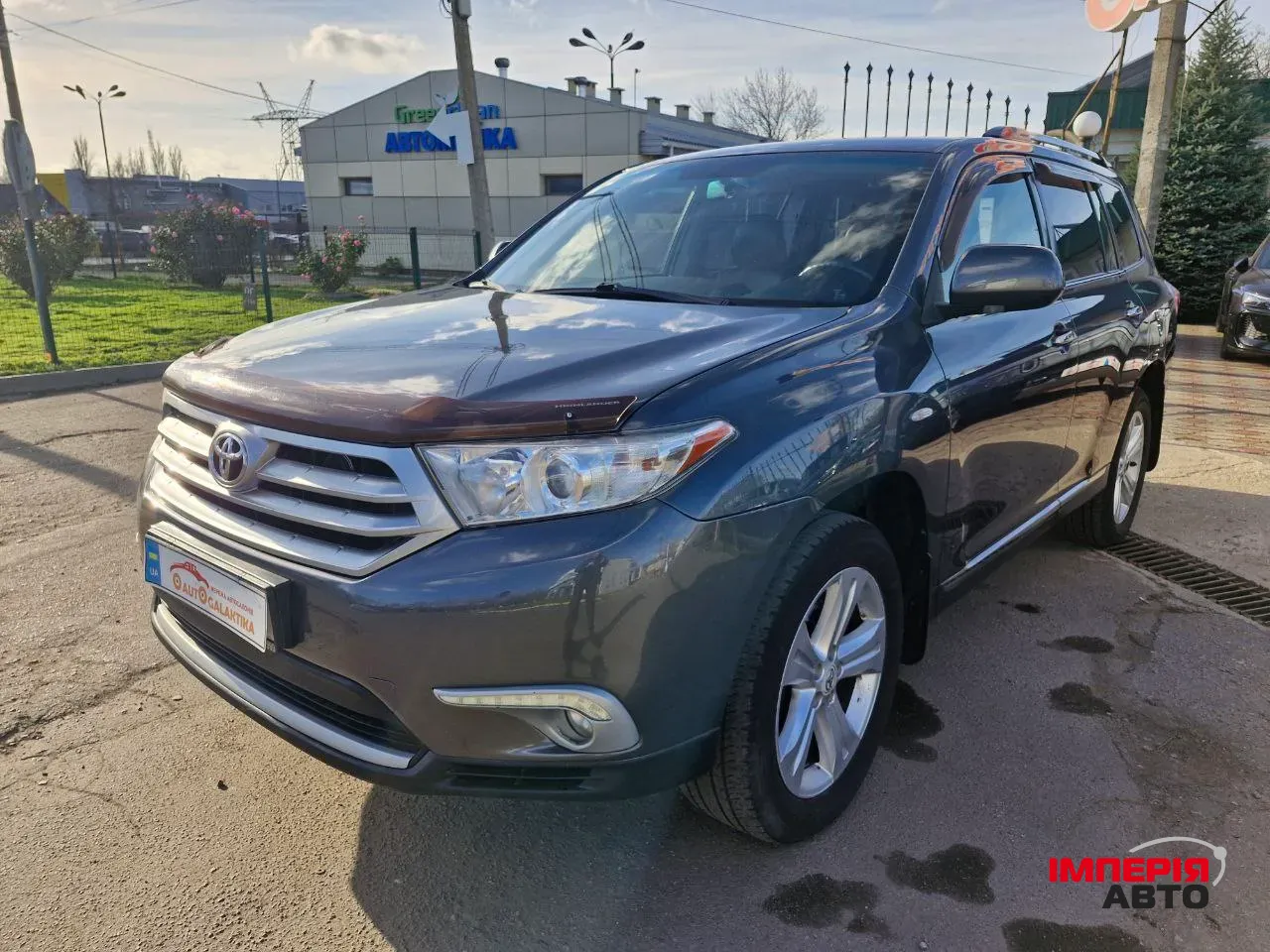 Toyota Highlander - фото 2