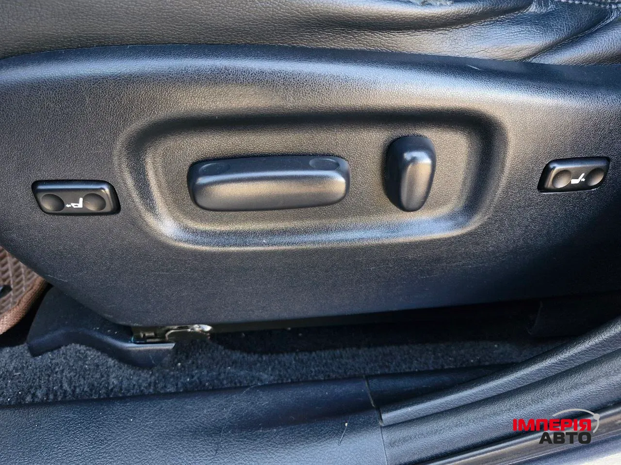 Toyota Highlander - фото 11