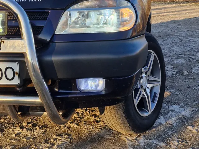 Chevrolet Niva - фото 1